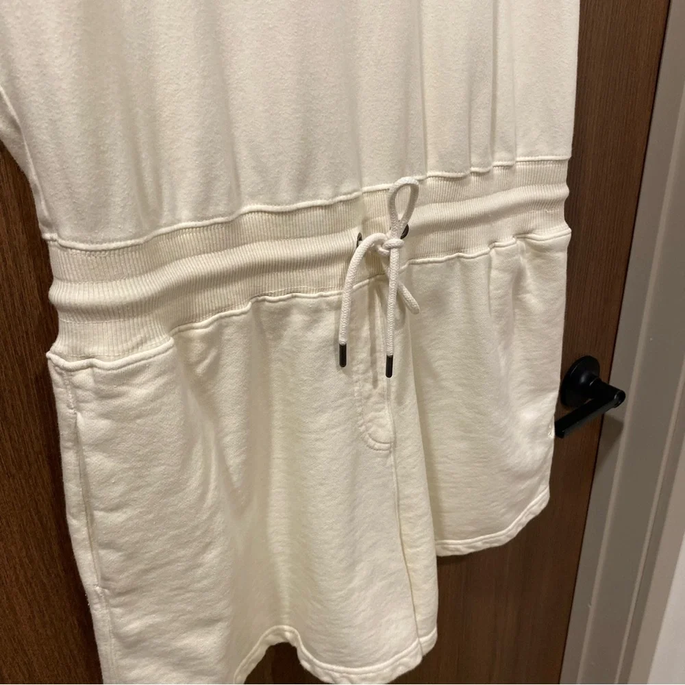 FP MOVEMENT Throw And Go Shortsie Size Large Cream 100% Cotton Muscle Tee Crew - Picture 7 of 14